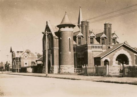 Law Courts and Post Office, Bairnsdale 