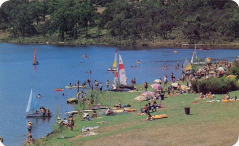 Boating on Aura Lake at Cardinia Creek Reservoir, Clematis