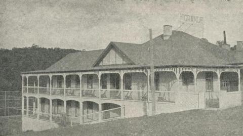 The Grande - Accommodation, Hepburn, 1950