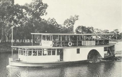 The Paddle Steamer Canberra, Echuca, 1968