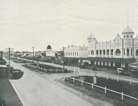 Main Street, Yarram, 1933