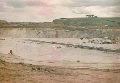 Limestone quarry, Batesford, 1970