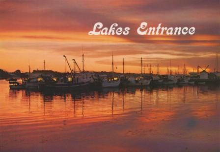 Evening approaches, Lakes Entrance