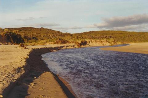 Thurra River, 2000