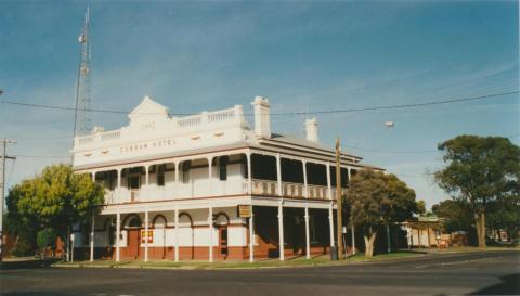 Cobram Hotel, 2002
