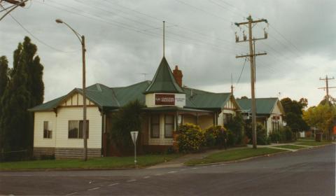 Poowong Hotel, 2002