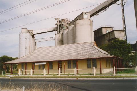 Former orphan asylum and school, McCurdy Road, Herne Hill, 2004