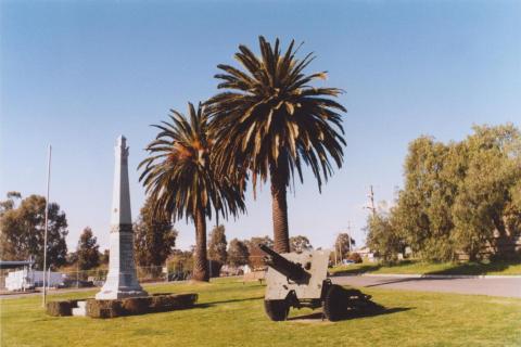 War Memorial, Yea, 2011
