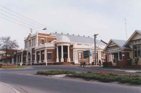 Memorial Hall, Leongatha, 2011