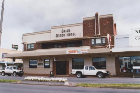 Bair's Otago Hotel, Leongatha, 2011