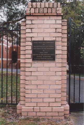 Bentleigh West School Memorial Gate, 2011