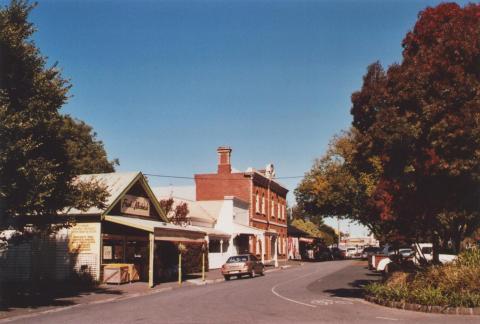 Main Street, Romsey, 2012