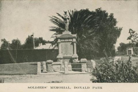 Soldiers' Memorial, Donald Park, 1949