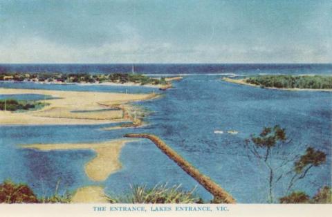 The entrance, Lakes Entrance, 1965