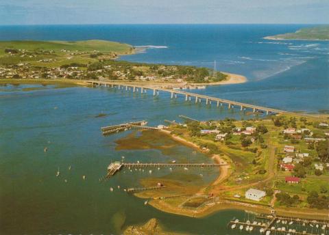 Aerial view from Newhaven overlooking the bridge and San Remo, 1984