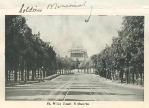 St Kilda Road and Soldiers Memorial, Melbourne, 1942