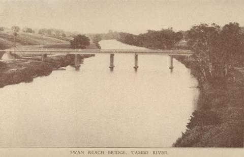 Swan Reach Bridge, Tambo River