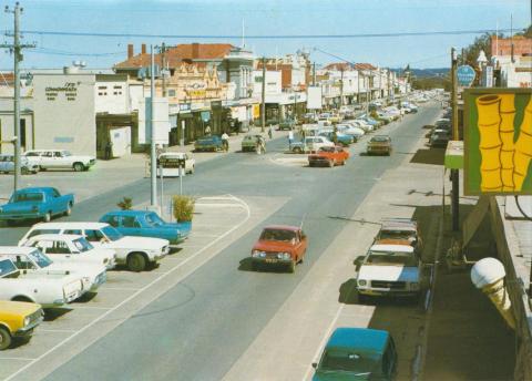 Raymond Street, Sale