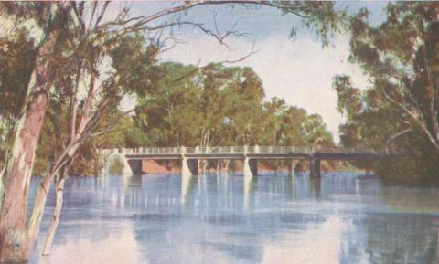 Goulburn River and Bridge, Shepparton