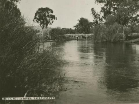 Mitta Mitta River, Tallangatta