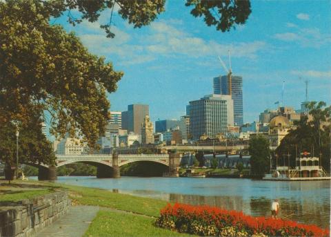 Melbourne skyline and Yarra River