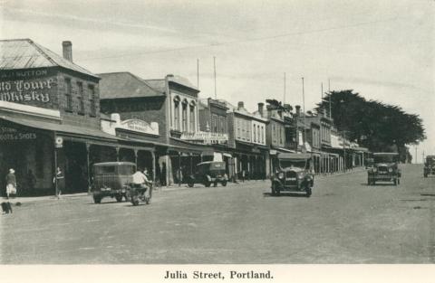 Julia Street, Portland