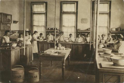 Cookery class, Warrnambool High School c1910