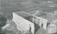 135 kilowatt hydro station being constructed below Big Eildon Dam, 1954