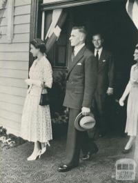 President of the Shire of Traralgon escorts the Queen from the Railway Station, 1954