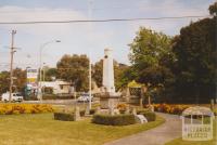 Croydon war memorial, Wicklow Avenue, 2007