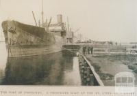 Phosphate boat at Mount Lyell Company wharf, Port of Footscray, 1916