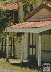 Cottage, Walhalla