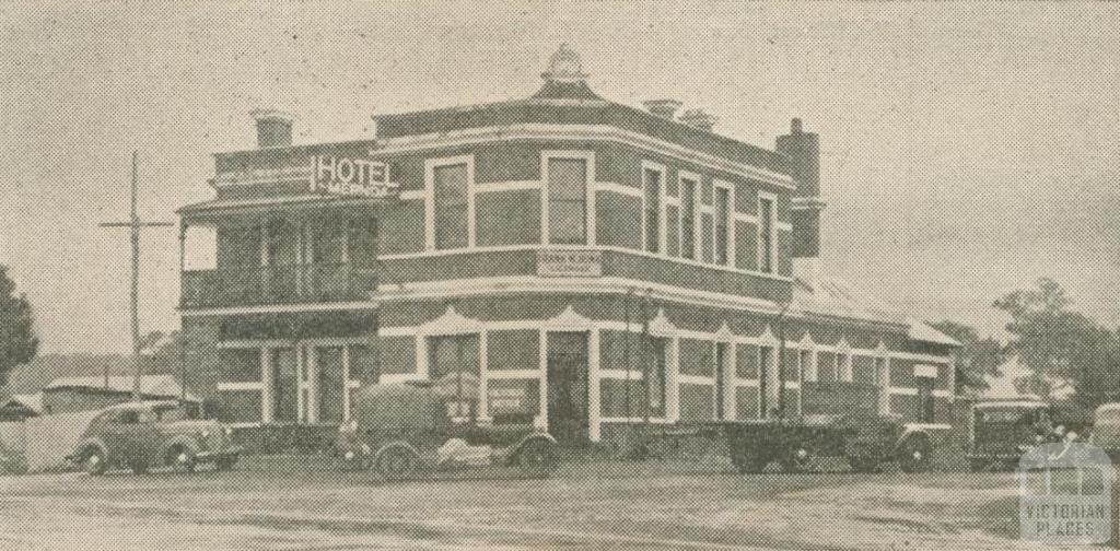 Bridge Inn Hotel, Mernda, 1947-48