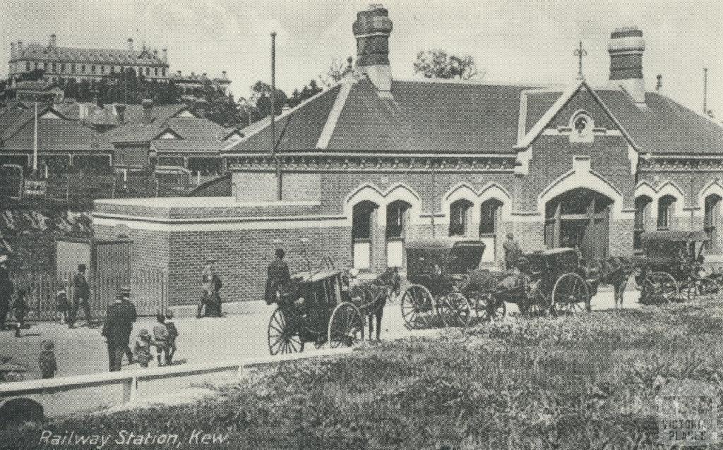 Kew Railway Station in the early 1900s