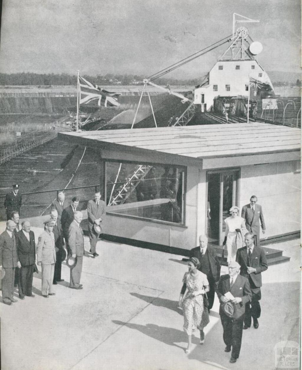 Royal Visit to Yallourn open cut, 1954