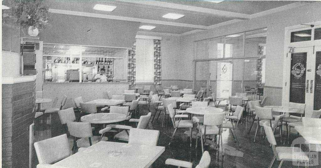 Mildura Working Man's Club, Associates Lounge, 1964