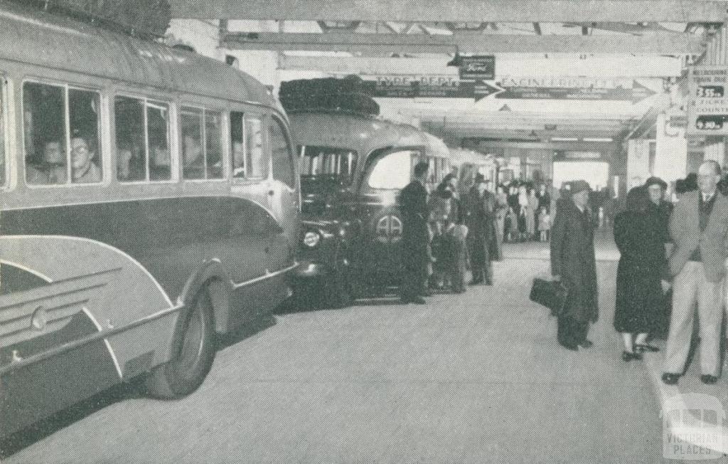 Bus Terminal, Hamilton, c1952