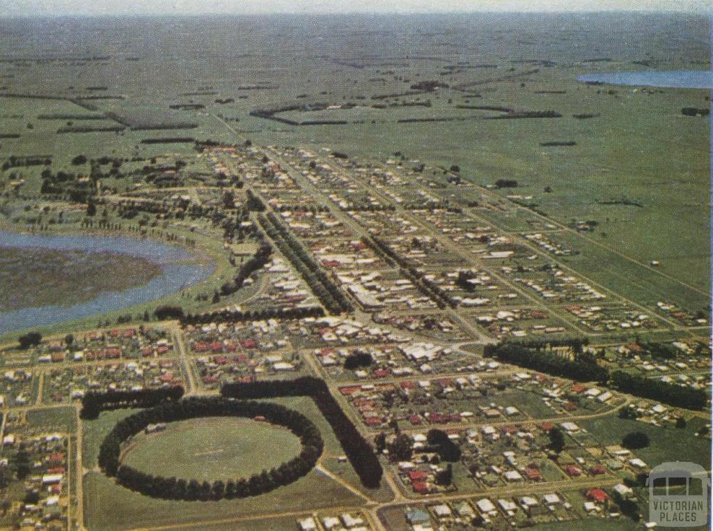 Aerial view of Terang, 1958