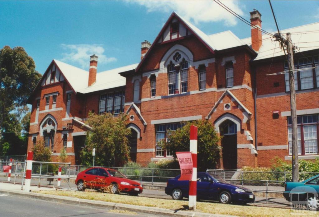 Kensington Primary School, McCracken Street, 2000