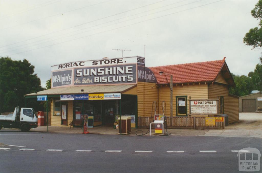 Moriac Store, 2001