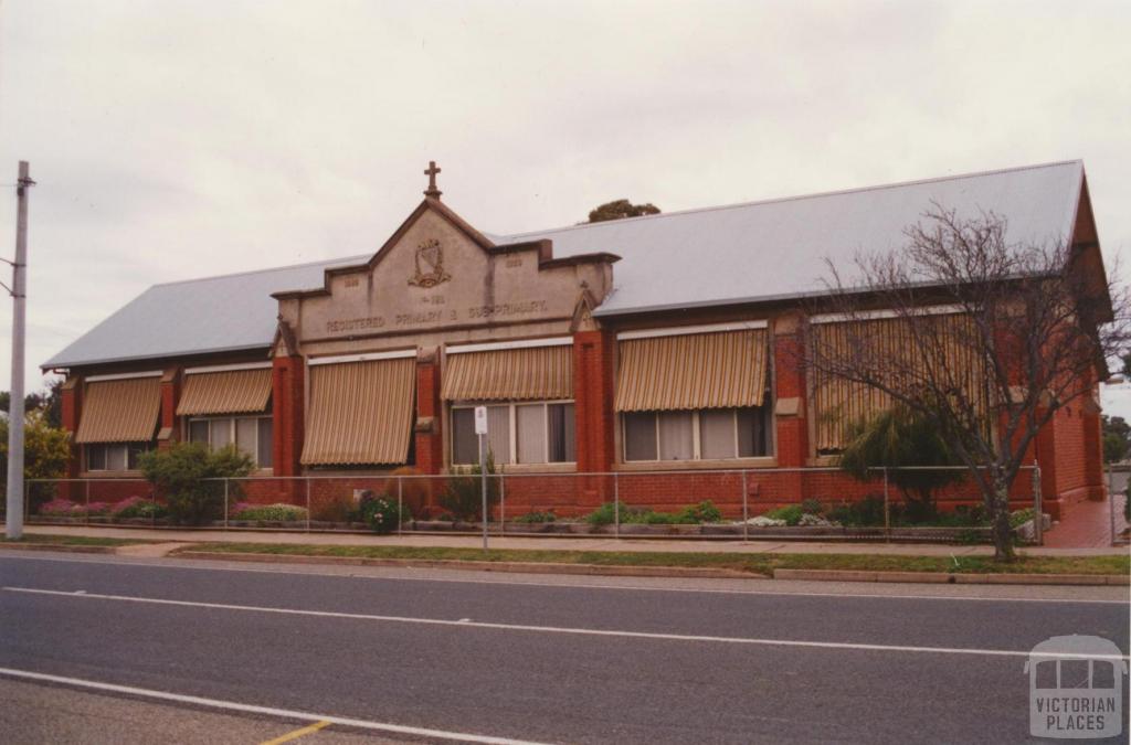 Registered primary and subprimary school, Donald, 2001