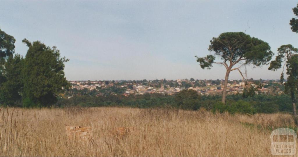 View south from Viewbank, 2002