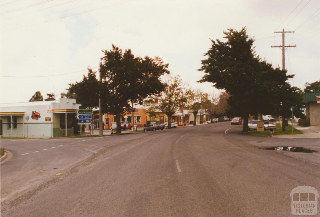 Main Street, Welshpool, 2003