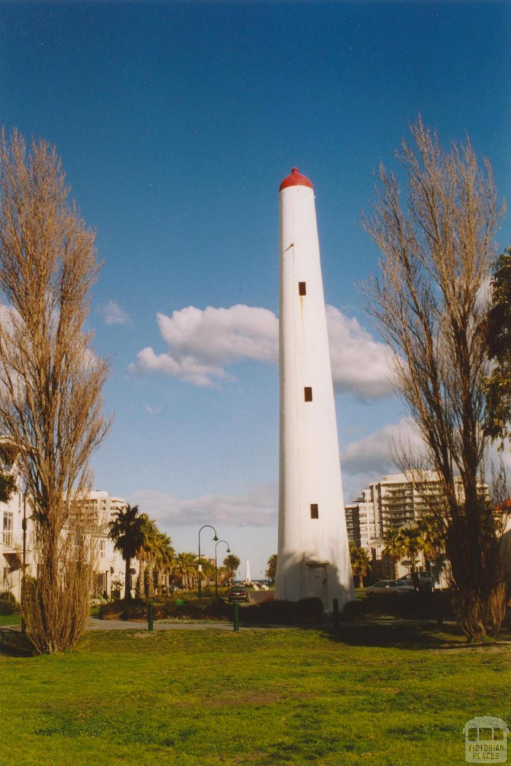 Back beacon, Howe Parade, Beacon Cove, 2004
