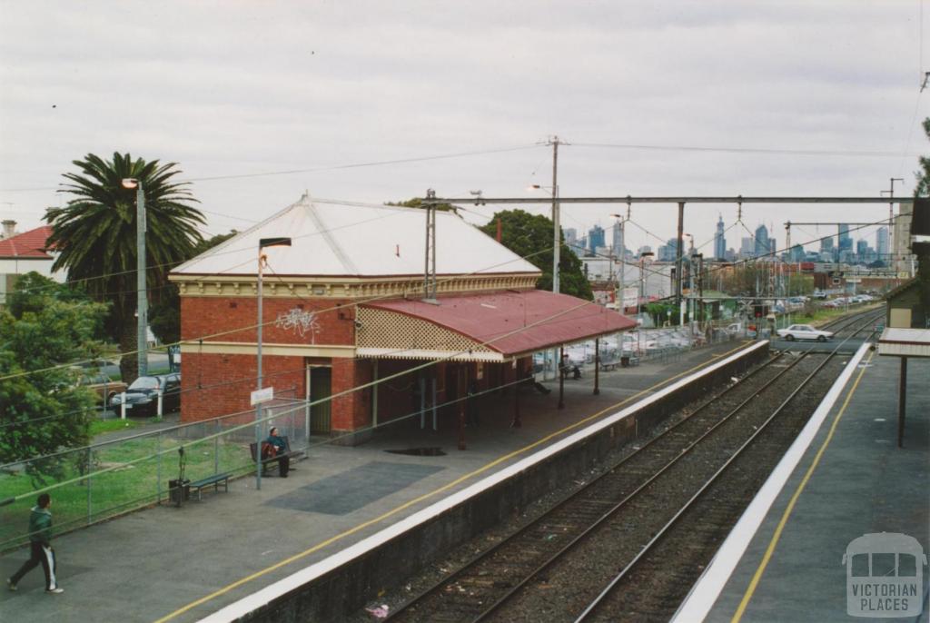 Moreland Railway Station, 2005