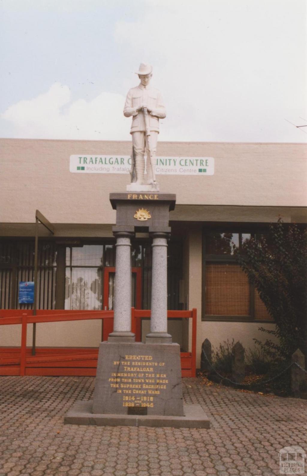 War memorial, Princes Highway, Trafalgar, 2010