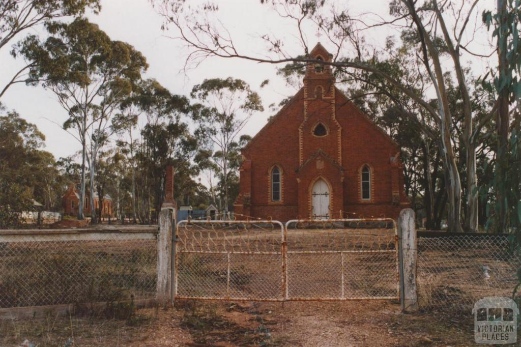 Roman Catholic Church (1912) and Uniting (Presbyterian) Church (1864), Tarnagulla, 2010