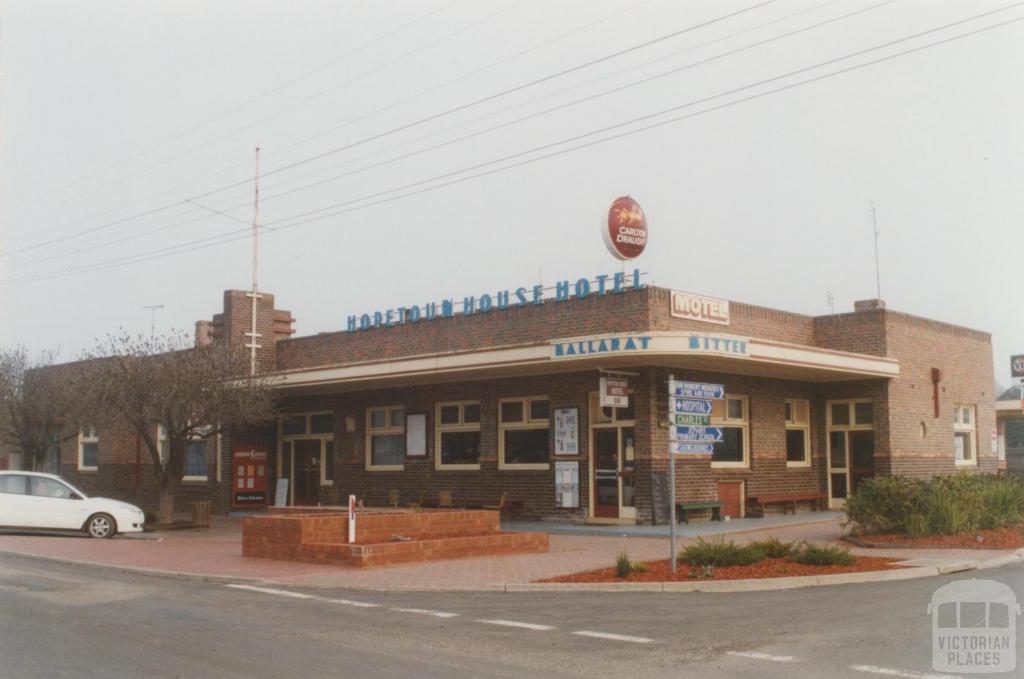 Hopetoun House Hotel, Jeparit, 2010