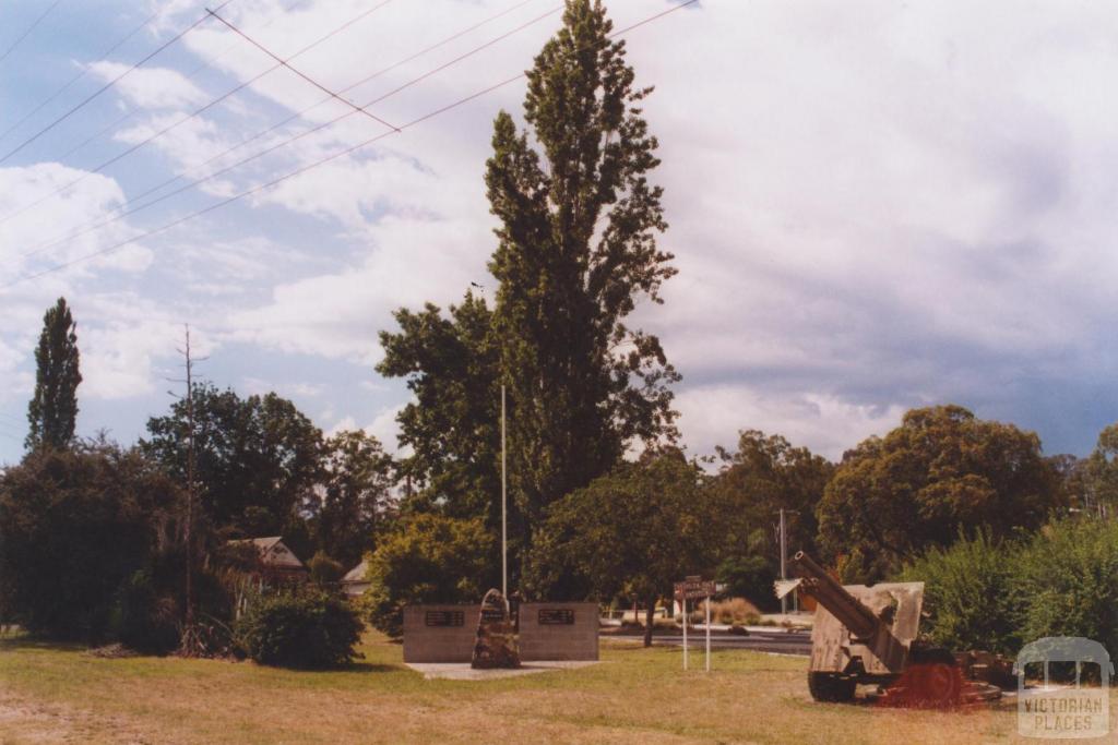 War Memorial, Nowa Nowa, 2011
