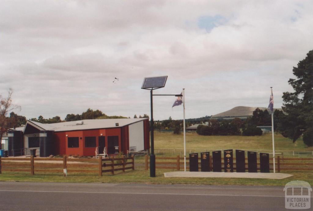 Community Centre and War Memorial, Beveridge, 2011
